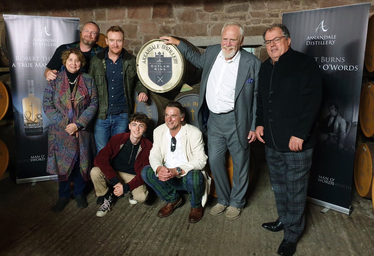 AnnandaleDstlry's tweet photo. Yesterday was fantastic. It was an absolute pleasure having the cast of @OutlawKing join us to celebrate the launch of our new 'Outlaw King' Blended #Scotch Whisky.
Thanks to all who came a long and joined us in our celebrations
#outlawking #sigmafilms #blendedscotch #movies https://t.co/6t8xvv8rLb