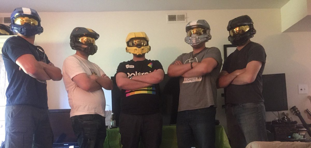 PizzaBeerGames1's tweet photo. Halo bachelor lan party was a success, nothing better then hanging out with your best buds and playing halo preparing for the next chapter of your life. Thank you @halo and @Xbox for making something that truly is historic. #halo #bachelorparty #xbox #lanparty https://t.co/JqmwzprLp1