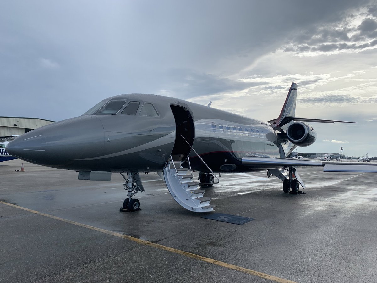 Chiscas_'s tweet photo. Ready to fly home! PBI-DAL #iFlyFalcon #DA2000 https://t.co/Iey0LSbfT8