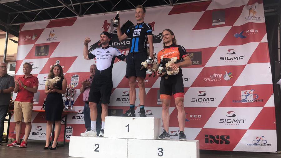 Winst voor Thom Bonder in Duitsland vandaag. Lees meer op onze site: mijnbadlivgiant.nl/thom-bonder-wi… #MijnBADLivGiant #MijnBAD