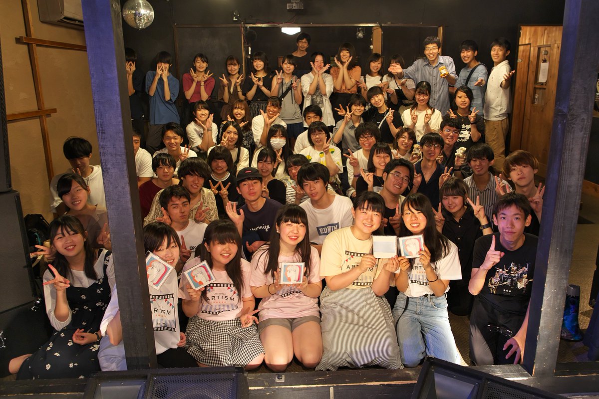 HandwiredGarage's tweet photo. 2年半の時を経て、お互いに影響を与え合うことを許せる存在になった。それは奇跡的な出会いよりも遥かに価値のあること。
無限とは終わらないことではなくて、自由な心で何かを生み出そうとすることなんだと思う。そういった意味で、彼女たちはAnfiniを体現した。 https://t.co/B65CclUcQ2