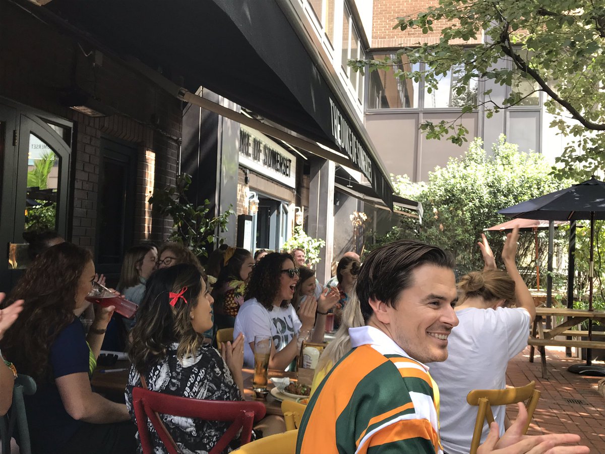 London Swans AFL tweet media