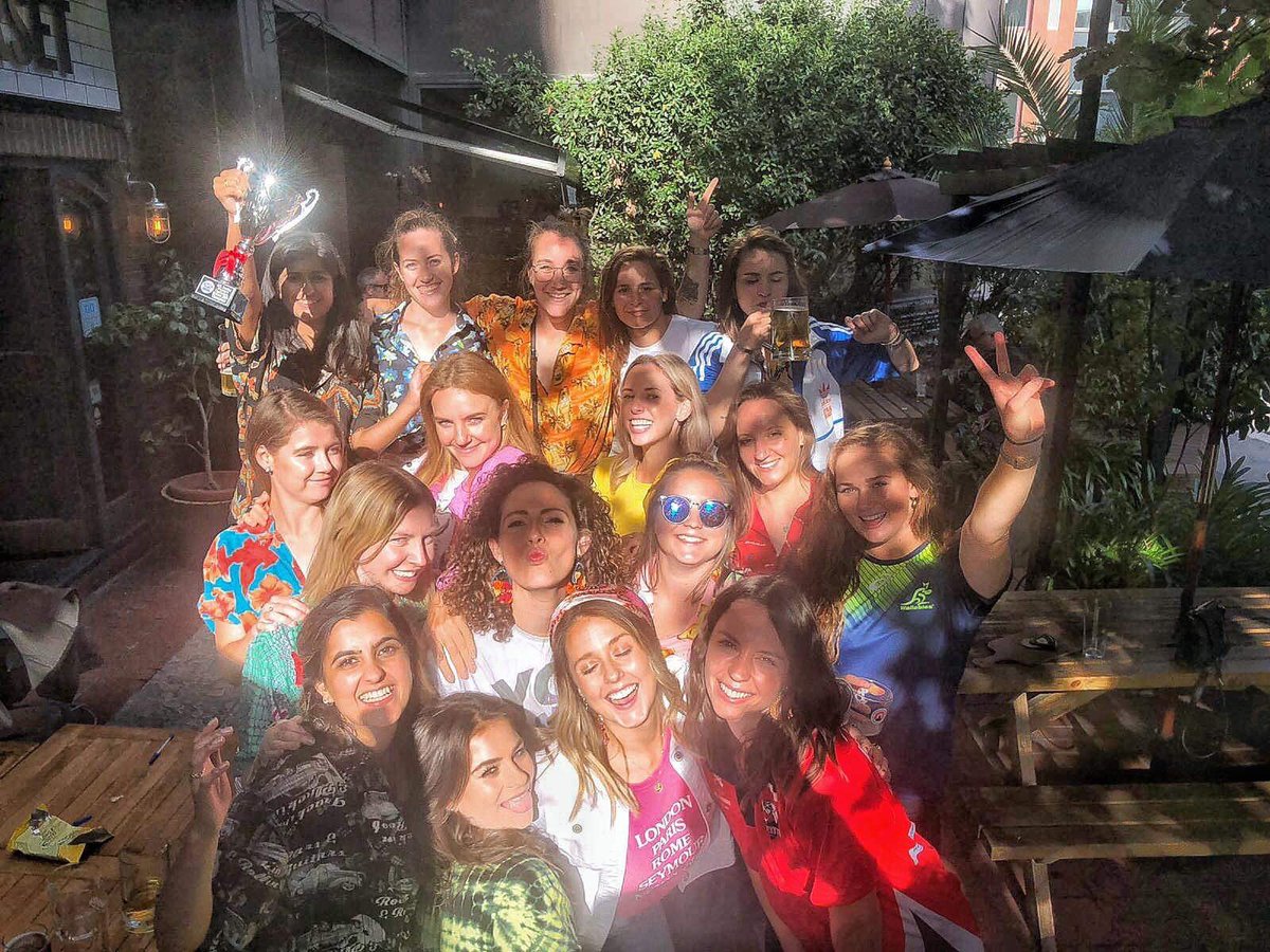 London Swans AFL tweet media