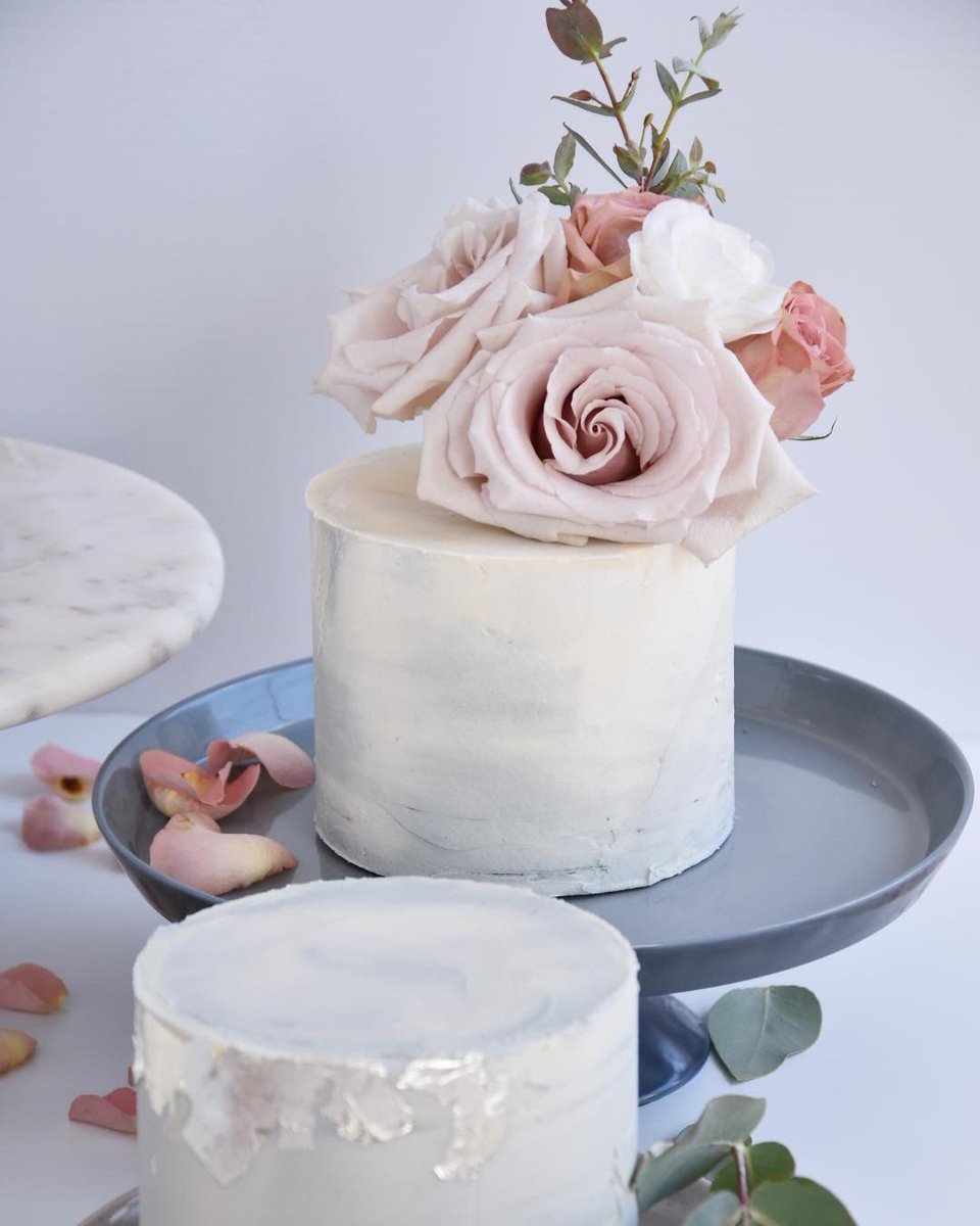 Let them eat cake! We love these cakes with a subtle ombre and some beautiful silver foiling detail. Stunning and delicious

via @delarosacakes
#weddingcake #cakeinspo #letthemeatcake #eatup #weddingday #weddingdetails #wedspo #ido