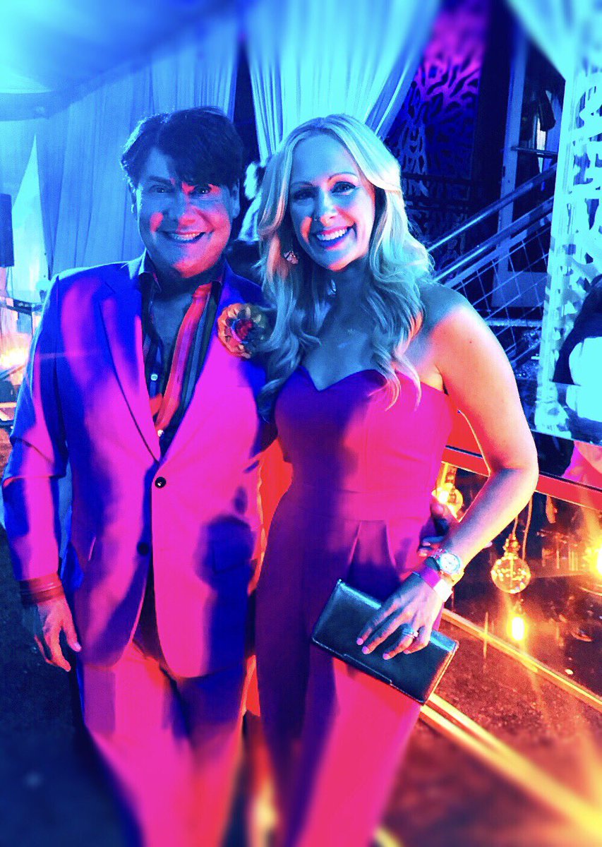 KembleStyle's tweet photo. REAL MEN WEAR PINK! 💕💘💖💗💓💞 Last Nights 40th Celebration at @Prasheshowroom was FABULOUS!! #prashe #prasheshowroom #RHOD #BravoTv #WWHL #40th https://t.co/4JvyGK4A59