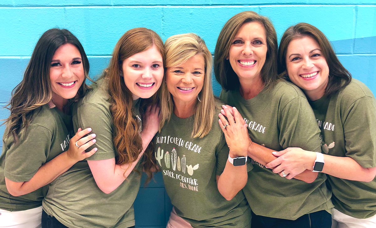 Mrs_Dever's tweet photo. Here’s to the start of a FABULOUS year!! @MrsMashaw4th @mrskrutak4th @mrsradke4th @kamille_mayes #donaldstem https://t.co/XgBAcZBVMk