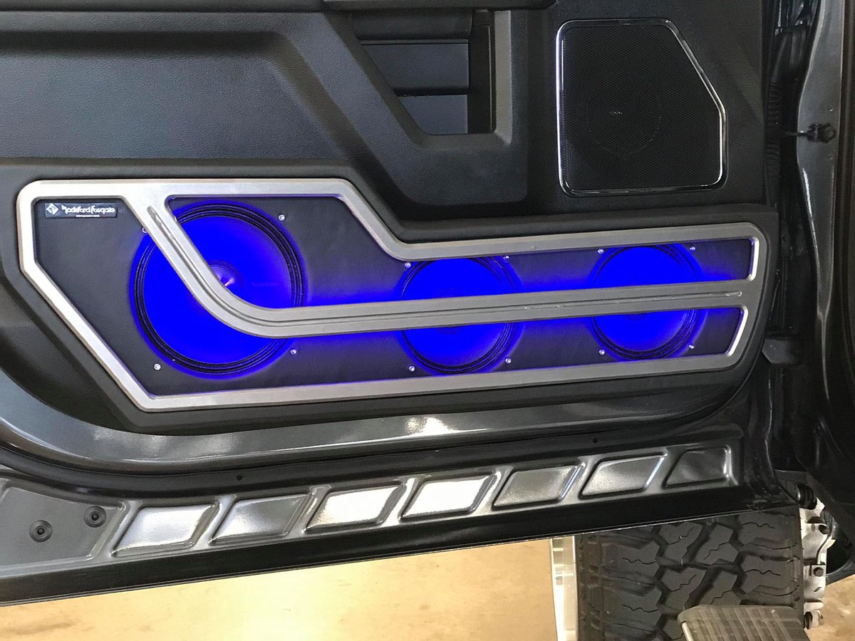 RockfordFosgate's tweet photo. Check out this F250 by #AudioSource in Greenwood, IN featuring Punch Pro 1.5โ tweeters, 6โ & 8โ midrange, T400-4 amplifier, T1675 speakers and a DSR1 digital signal processor. #rockfordfosgate #mobileaudio https://t.co/teMVs7DBpt