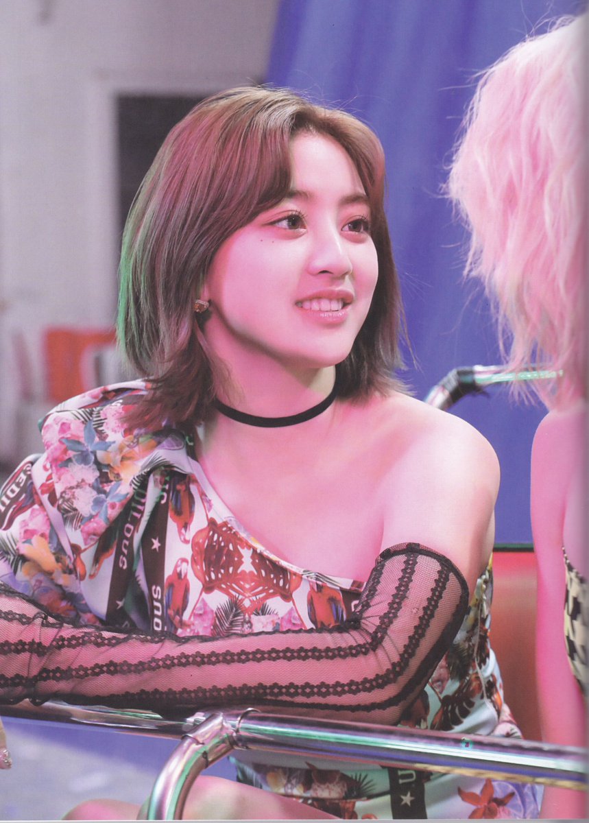 SCAN] 11.08.19 - Jihyo no Jacket Photoshoot do Monograph do Fancy