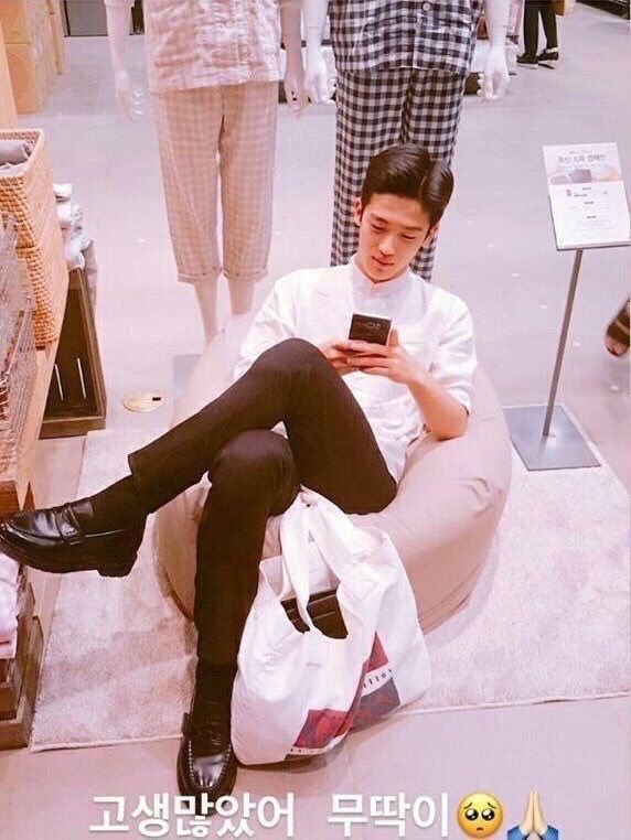 kimyohanation's tweet photo. not gonna lie, yohan sitting is one of my most favorite concept ever https://t.co/2xJOKKBVJr