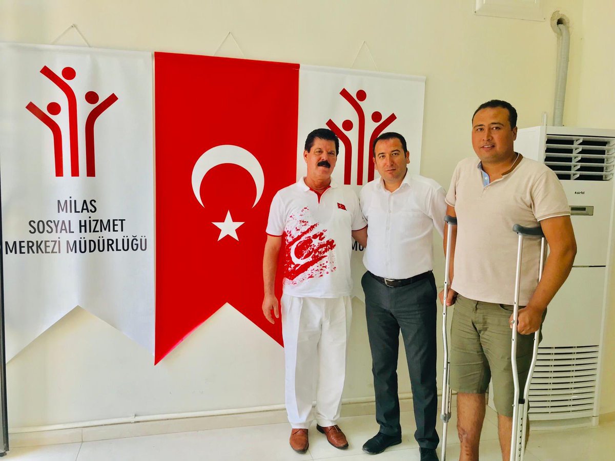 Gazilerimiz Hasan Balcı ve İsmet Kaya’nın Kuruluşumuzu ziyaretleri. Nazik ziyaretleri için teşekkür ederiz. <a href="/ailevecalisma/">Cshabakanligi</a> <a href="/sehit_gazi/">Birileri Can Verir Yurdu Yaşatmak İçin</a> @AileveToplumHGM @muglaacsh <a href="/MilasHizmet/">Milas Sosyal Hizmet Merkezi Müdürlüğü</a>