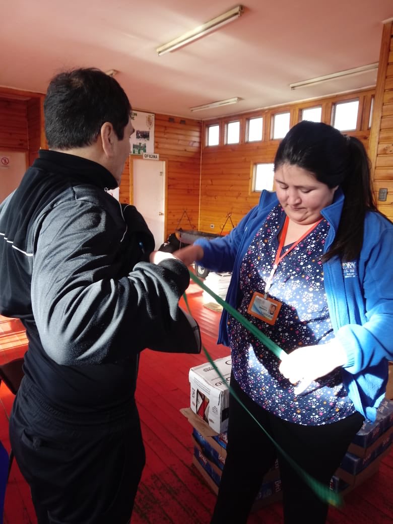 gladysa9's tweet photo. Cesfam Dr René Tapia está realizando exámenes preventivos en campeonato de la Liga Rural de Futbol de Castro https://t.co/DDjFaFGDcI