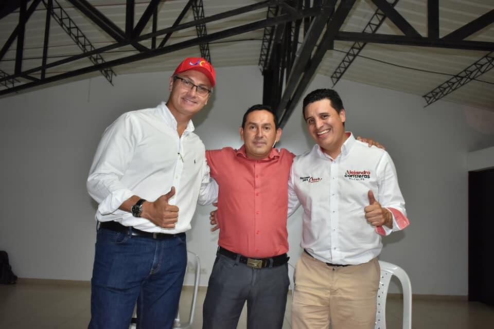JUANC_NEMOCON's tweet photo. #NemocónSeMueveConEl🚩L59
Ayer estuvimos con nuestros amigos Mario Villegas y su equipo de trabajo 🚩L17, con el concejo de Fusagasugá y con #ESCONALEJO Alcalde.
#micandidatoasamblea @JUANC_NEMOCON
#UnLíderConExperienciaParaCundinamarca #ConNemocónDeUna! 🚩L59 https://t.co/tjZU7kjcSN