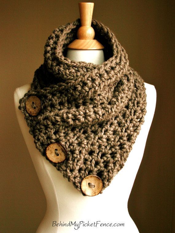 boston_informer's tweet photo. The Original BOSTON HARBOR SCARF – Warm, soft &amp; stylish scarf with 3 large cocon… – Boston Picture https://t.co/WHFqDKylNE https://t.co/jYcP11sAsv