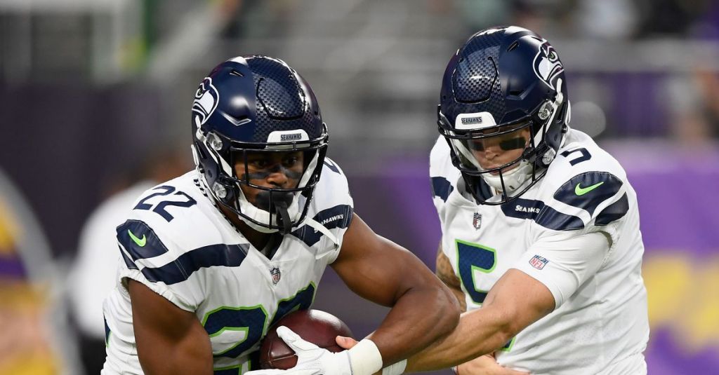 seattleinformer's tweet photo. Procedural refresher as roster cuts approach for Seahawks, other teams – Field Gulls https://t.co/K35M1fOtGv https://t.co/jvFx6etUeP