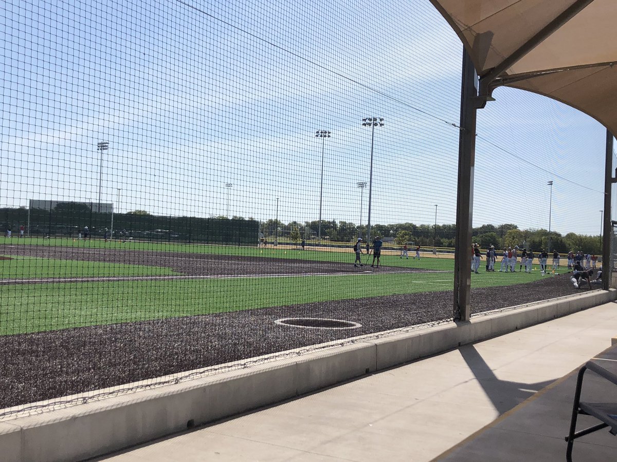 MelKampwerth's tweet photo. Here to watch our boy do what he loves..prayers that you perform to the best of your ability, have fun, and show them you have what it takes to play at the next level. #TheCompleteShowcase @17uTexas @brysonharrell34 @FosterHSNews @fosterfalconbb https://t.co/XYHOhcemKf