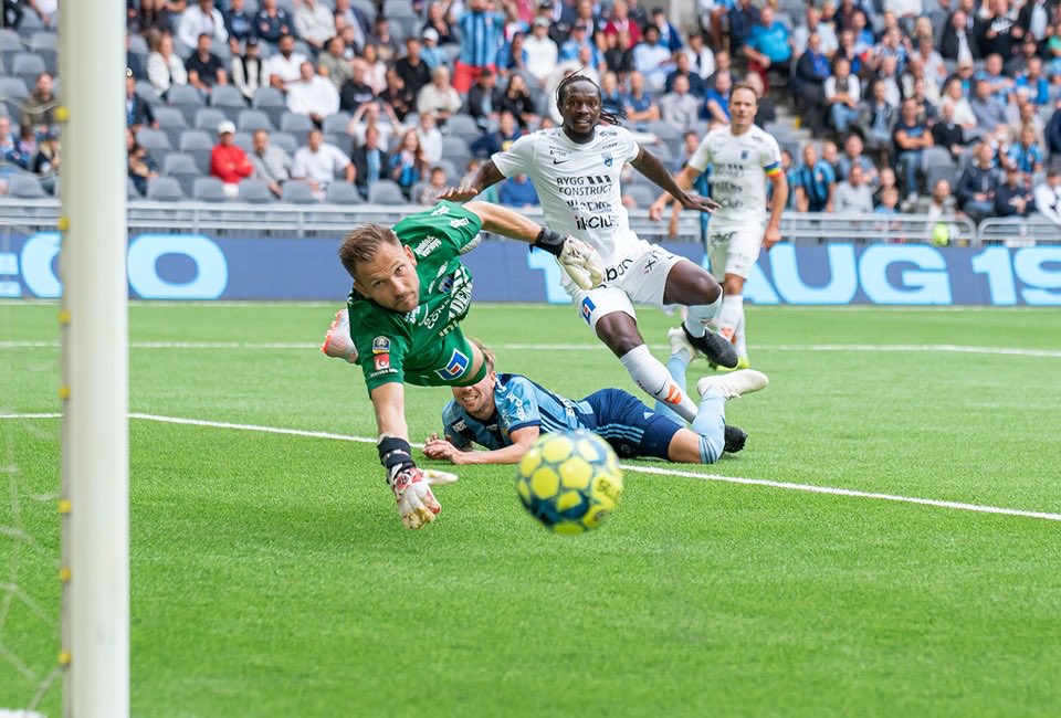 Mot <a href="/siriusfotboll/">IK Sirius Fotboll</a> var det i snitt 280 sekunder mellan varje DIF-avslut. Bara en sådan sak. Välkomna tillbaka till Tele2 Arena 19/8 kl. 19! #FullFartFramåt