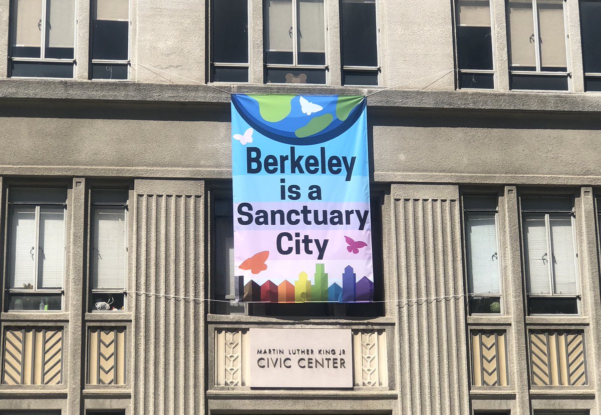 calballgirl's tweet photo. Sanctuary.

#seenonmywalk #berkeley #iheartberkeley #sanctuarycity https://t.co/3NqkyKILLF
