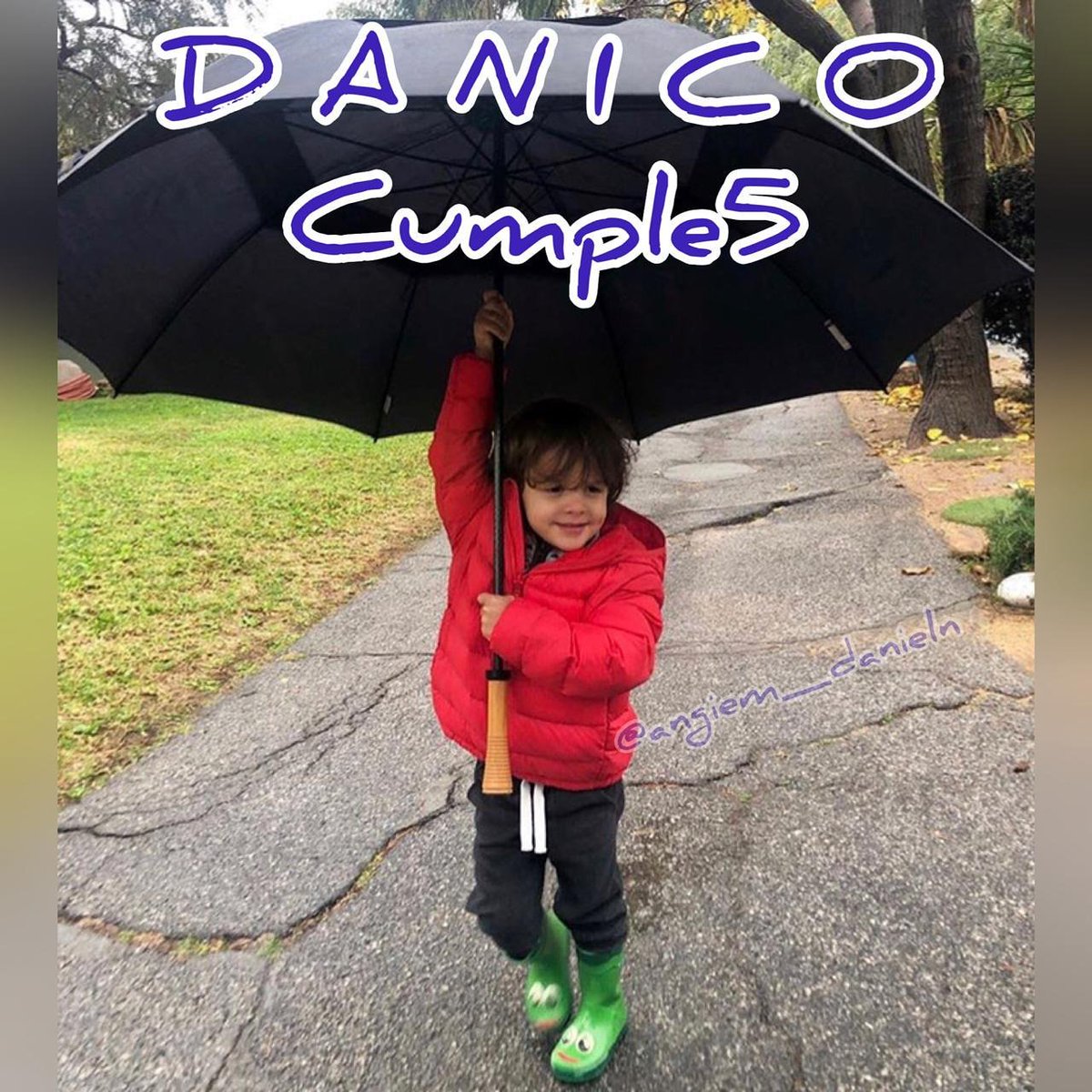 angiem_danieln's tweet photo. Hace 5 años llegó la segunda razón de existir de esta cuenta, Daniel Nicolás Padrón Vale 😍 nuestro rayito de luz DANICO 😍 
Esperemos pases un sensacional día bebo hermoso, te amamos profundamente ❤😘 #DanicoCumple5 🍰🎁🎂🎉  @DanielNicolasPV @angelicavale @ottompadron 🙏❤ https://t.co/TJy3tA2pSa