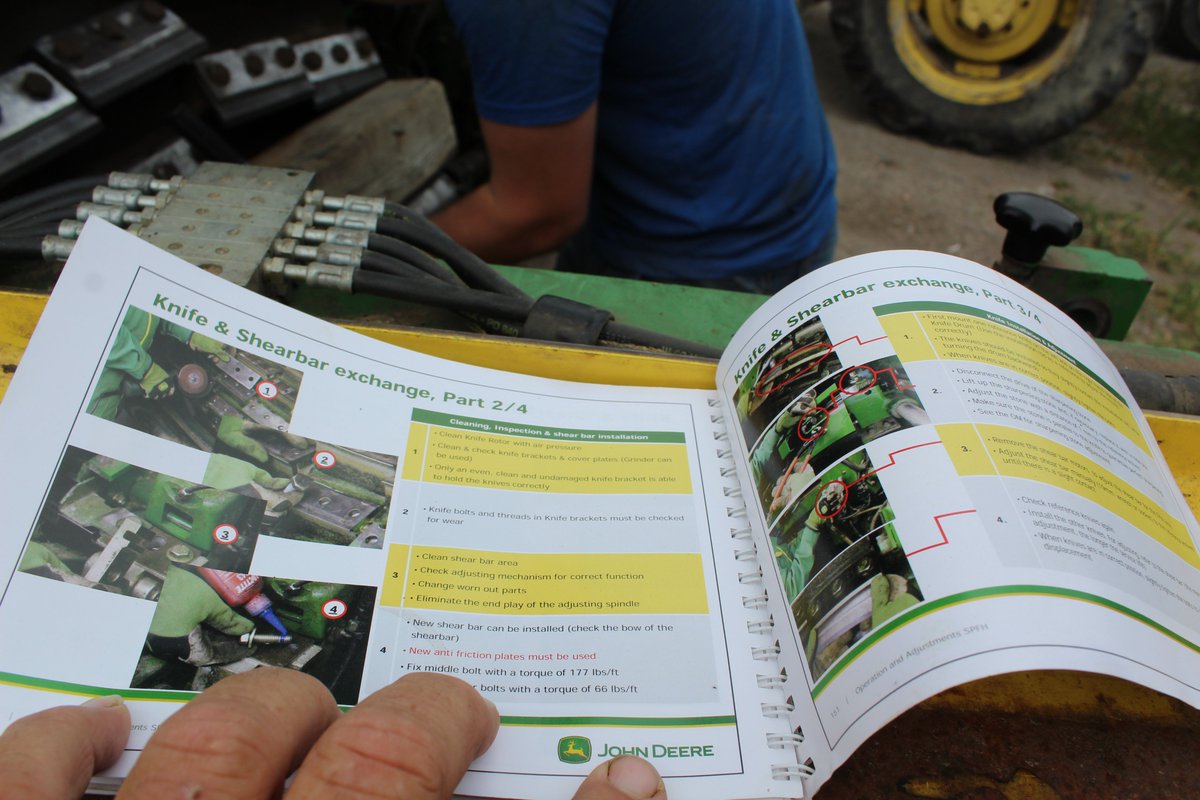 NevadaFFA's tweet photo. Brady replaced knives on JD 7920 chopper, all bolts torqued to 170 ft/pounds, getting ready to harvest ISU dairy farm silage #skills @JohnDeere #SupervisedAgExperience #nevadacubpride https://t.co/qoD9NdPGYx