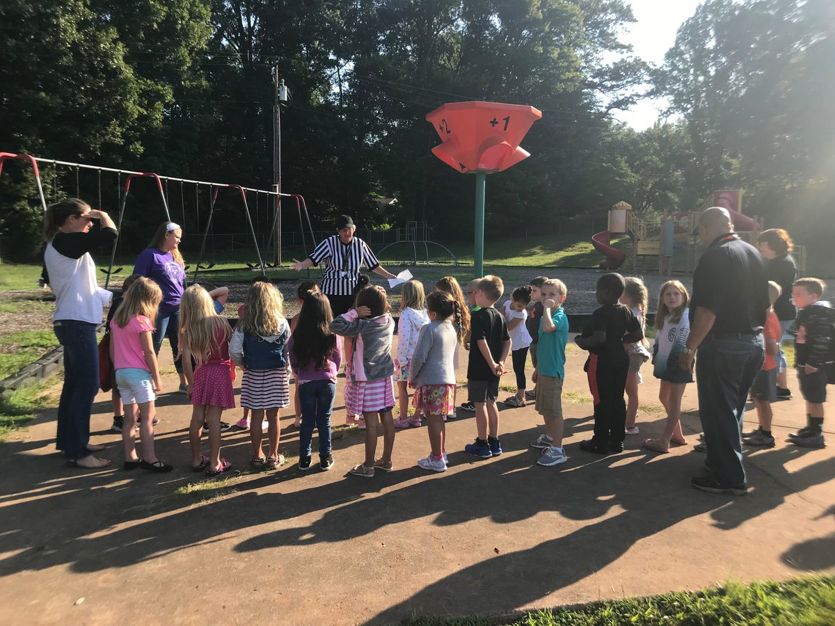 Inspired_Bailey's tweet photo. PBIS Fair @DillardAcademy to refresh our school expectations #Noplacelikehome #BusSafety #PlaygroundReferee #PottyPrincess #DismissalChamp @RCS_NC @LaurynTDuncan https://t.co/ClzCAUxItv