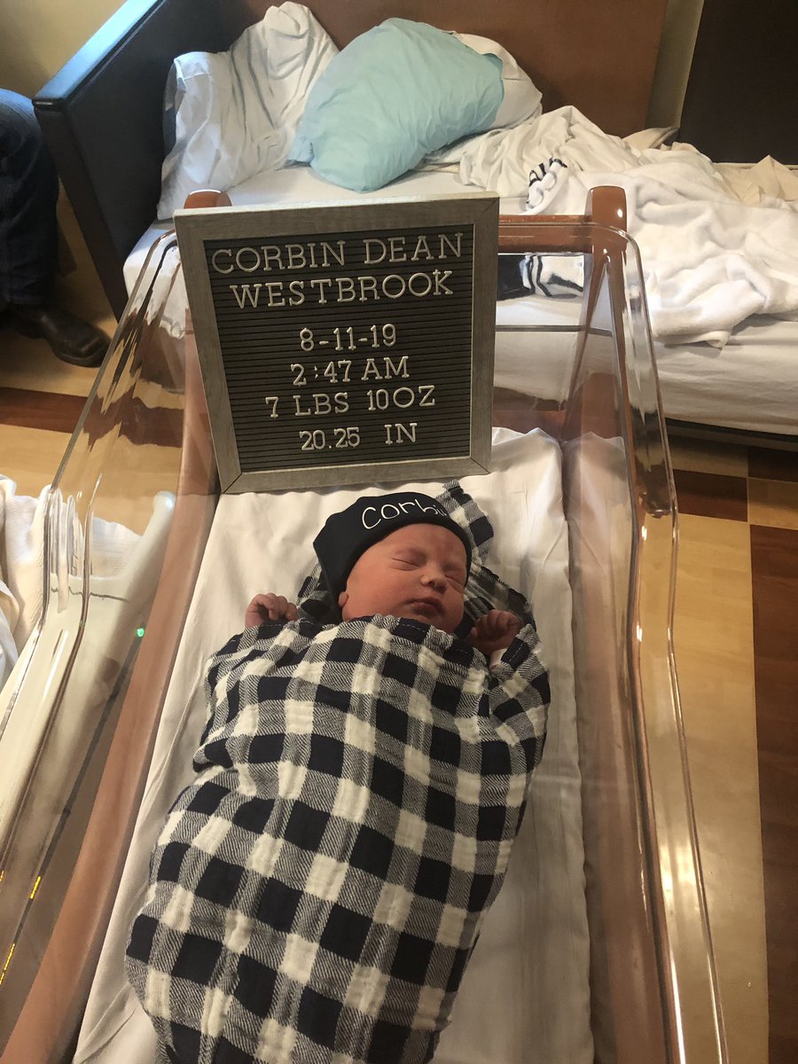 Teuni21's tweet photo. My precious boy is finally here🥰💙👶🏼👪 https://t.co/6dt6SbwxHG