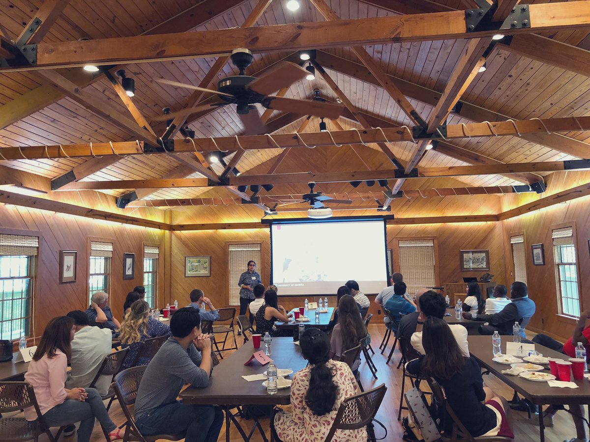 UGA_CMB_Engr's tweet image. We’re starting the new semester with a welcome event for our new and returning graduate students, with a representative from each #research lab presenting a three minute thesis. ⏰

We’re #CommittedTo a culture of diversity &amp;amp; inclusion, innovation and excellence. 🔴⚫️