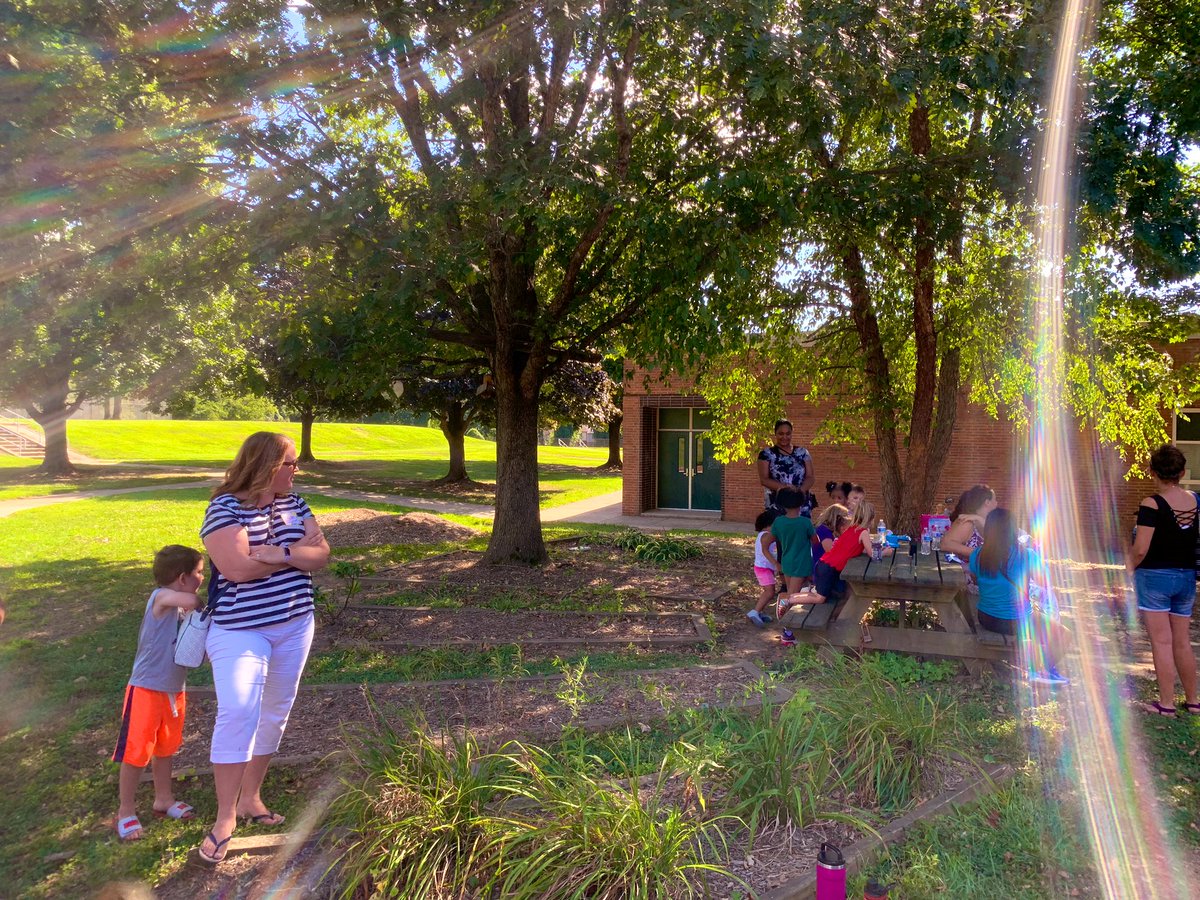 Thanks to our amazing PTA for hosting a pre k and kindergarten play date for all the families to meet! Loved welcoming our new kiddos! <a href="/PineGrove_BCPS/">Pine Grove Elementary</a> <a href="/MsStilling/">Ms. Stilling</a> <a href="/e_conn/">Erika Conn</a> <a href="/melissa_markle/">Melissa Markle</a>