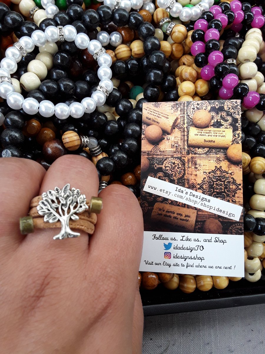IdaDesignTO's tweet image. #mensbracelets #wood Booth 45 harbourfront center tloutdoor artisan tents ! @HarbourfrontTO today here until 7pm :) Shop, Love, Follow us #idadesignTo #wine #cork #bark