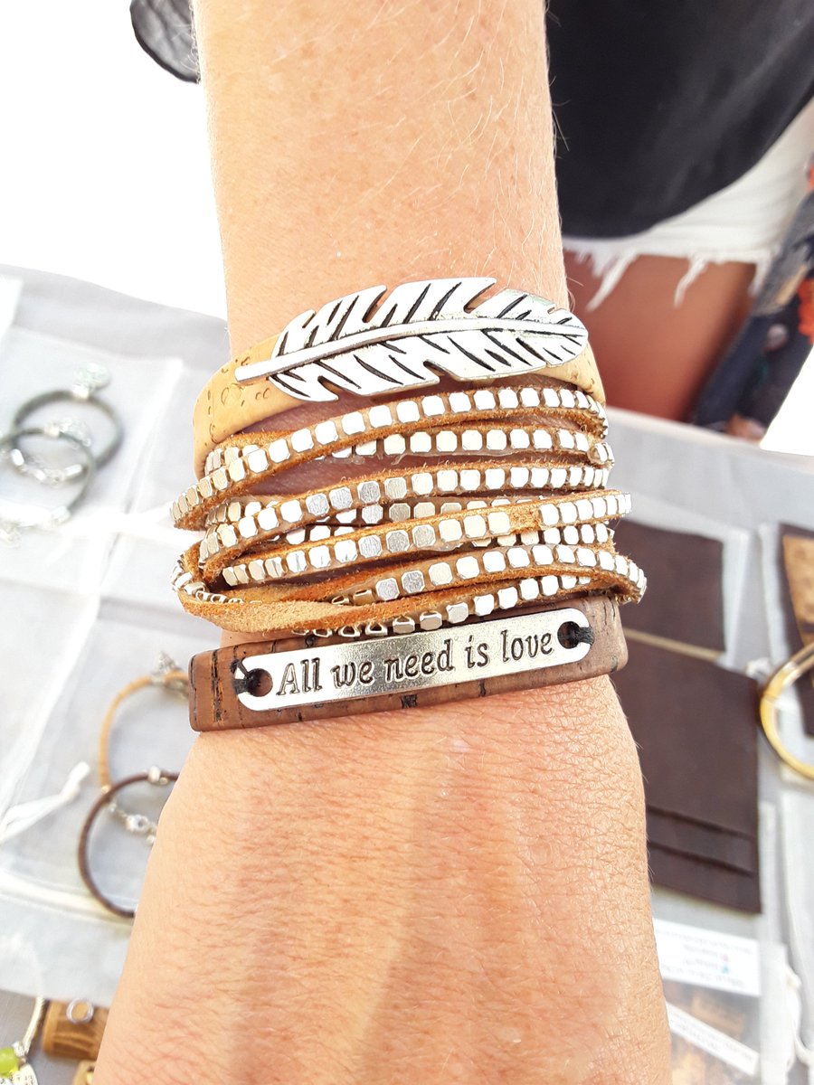 IdaDesignTO's tweet image. #mensbracelets #wood Booth 45 harbourfront center tloutdoor artisan tents ! @HarbourfrontTO today here until 7pm :) Shop, Love, Follow us #idadesignTo #wine #cork #bark