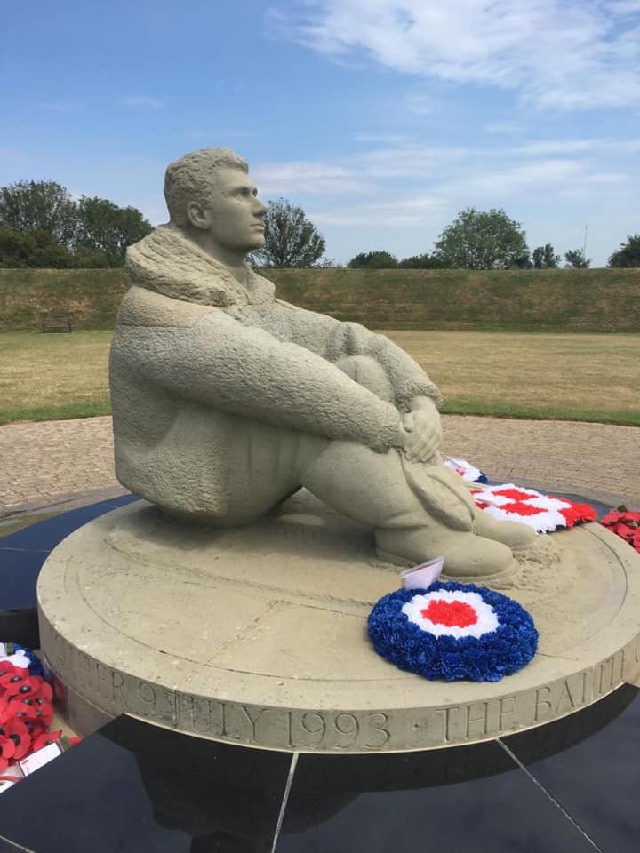 ObeliskToursApp's tweet photo. 📸 On top of the Folkestone cliffs is this new memorial to the “few” who fought in the Battle of Britain

You look out across their battleground, the English Channel, and realise what a sacrifice they paid. I think this should be on everyone’s bucket list of things to visit. https://t.co/4BYWJS90Se