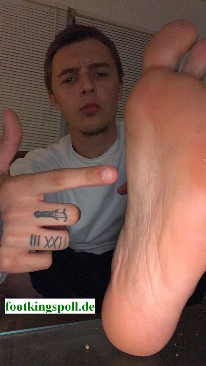 kingtim2012's tweet photo. New Master with huge feet is #ALPHAJAMES : STRAIGHT, 6’3, 195 lbs, Size 14, Financially dominant, cocky and greedy as fuck. Run while you can!
Illinois, USA #giantmaster #hugefeet #size14feet #findom vote on #footkingspoll
https://t.co/nCZVhodXnA https://t.co/pBQd8yIY8f