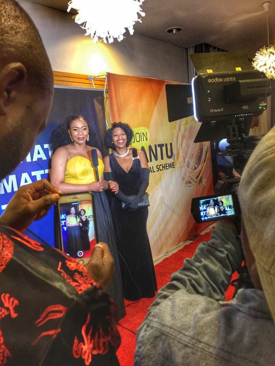 Khabonina_Q's tweet photo. Meeting such amazing people like Ous #Mahlogonolo of #BantuTV ... #BantuGalaDinner’19 Lesotho 🇱🇸! So happy ♥️🤸🏾‍♀️🙏🏾 https://t.co/B7mlntxGkm