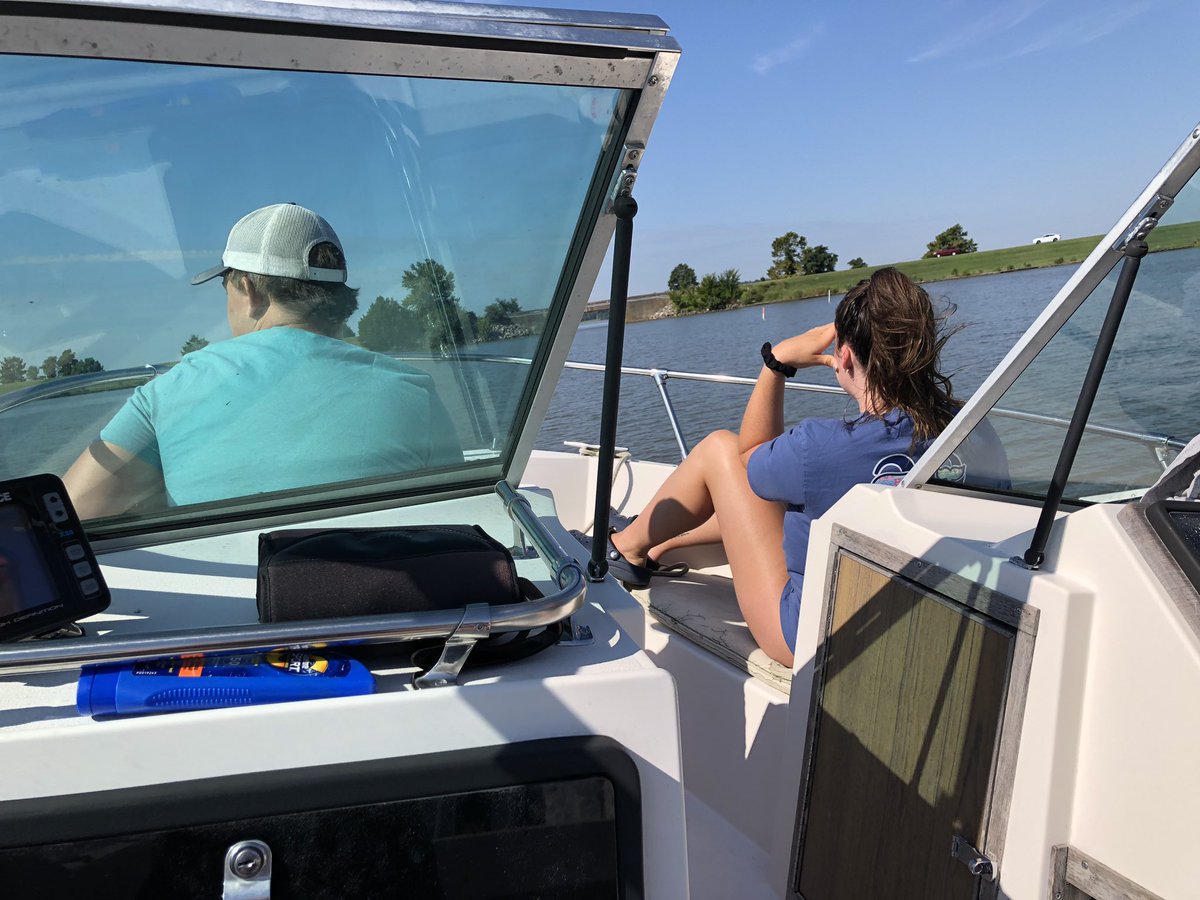 turnerellen1's tweet photo. Nice morning on the rivah! Play is essential! https://t.co/Atpx0JZJjI