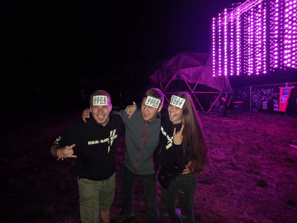 Updates from Bavaria:

Void Fest - one of the coolest festivals we’ve played. Tour continues tonight in Vienna.