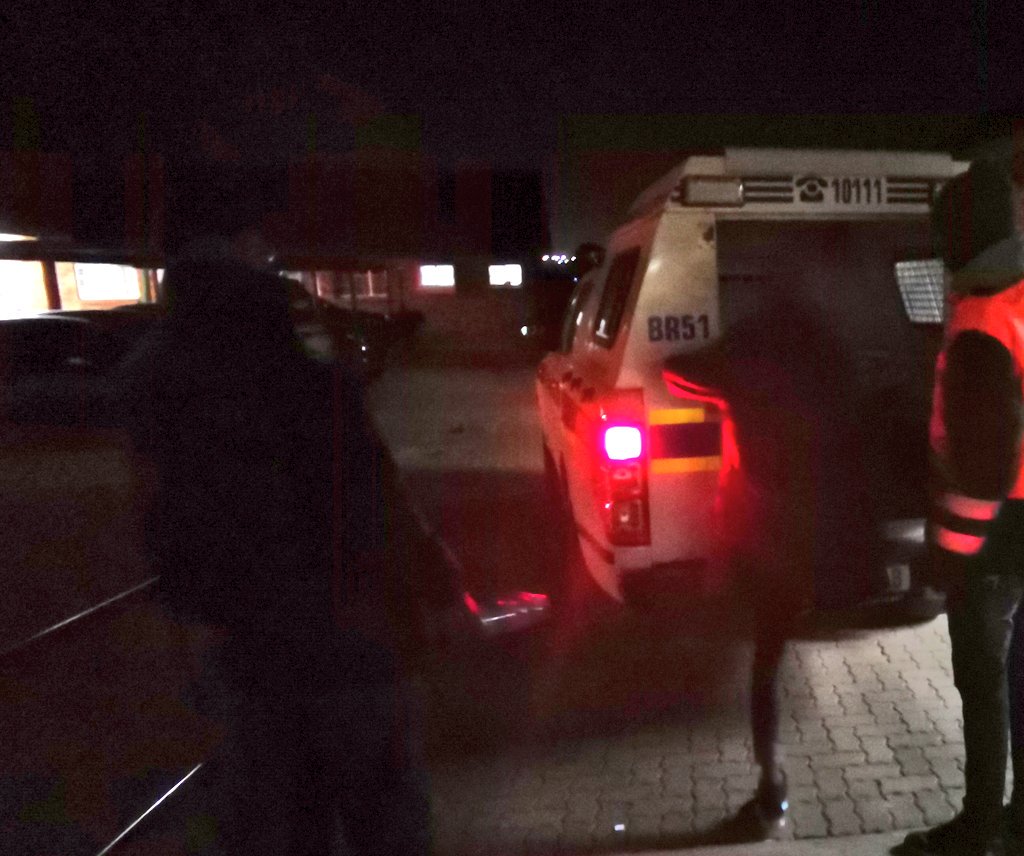 GTP_Traffstats's tweet photo. 76 Potential Murderers Behind the wheel = Behind Bars
#FatalityPreventionOps
Long weekend #JailBirds
GTP @GP_CommSafety + @SAPoliceService
Sat night Joint ops, several locations
Despite warnings and so much evidence of carnage, Adults still Irresponsible!!
DRIVE 💯 PERCENT SOBER https://t.co/EciKKgNIoV