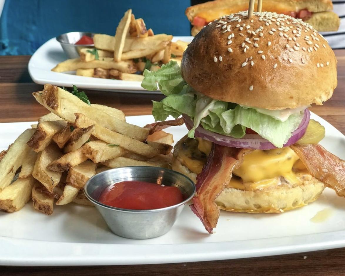 Looking for the perfect cure to that festival hangover?? We got you! Join us for Sunday brunch 😍