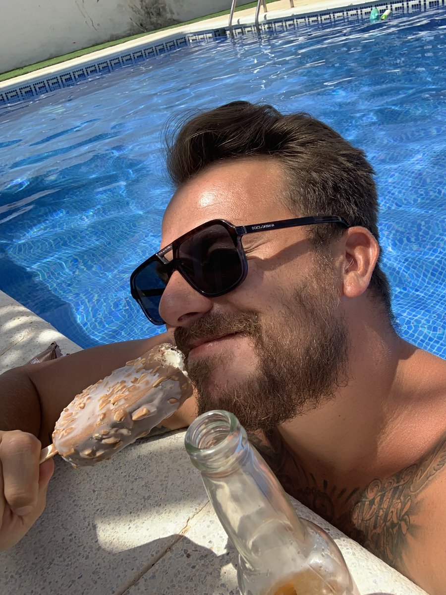 dapperlaughs's tweet image. Few years back 60,000 people signed a petition to stop me doing comedy. Today I piss in my own pool.