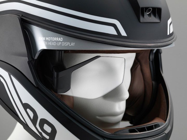 canadamotoguide's tweet photo. What's the deal with smart helmets? - https://t.co/BAW2Usctv3 - #ArgonTransform #Featured #Forcite #ForciteMk1 #Jarvish #JarvishX #SENA #Shoei #Skully #SmartHelmet #Technology https://t.co/Yp1YP3Qptr