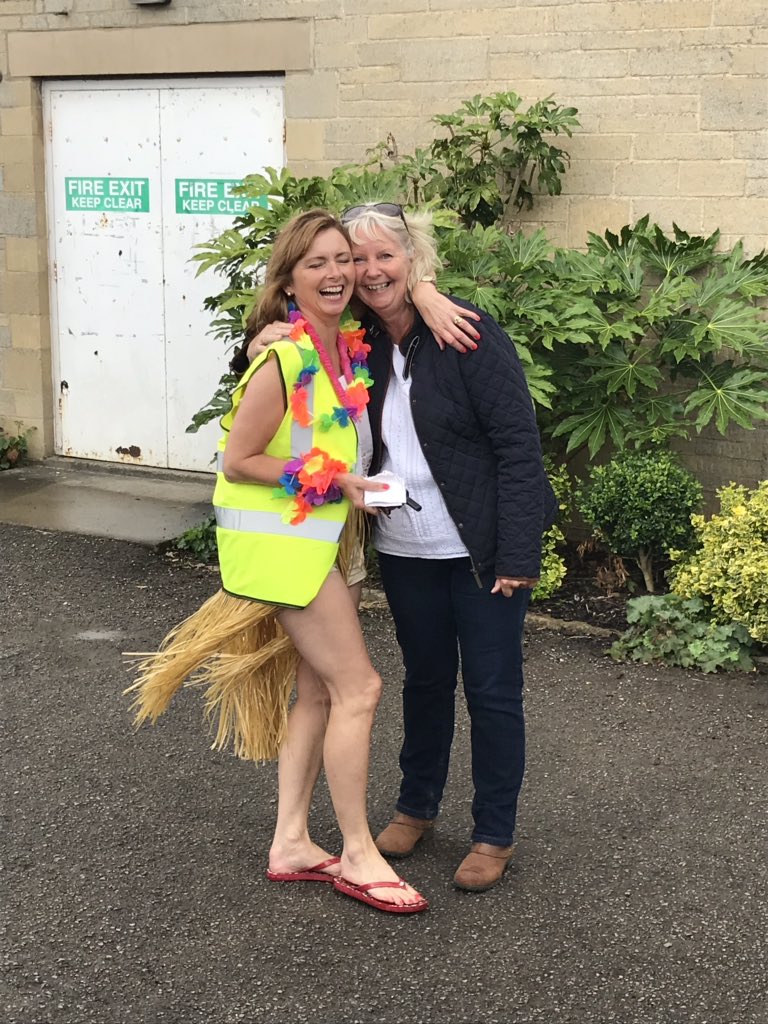 mandysmith784's tweet photo. Lovely afternoon with the family at the Tetbury Carnival - Well done to all the organisers @scoutsage_gin # found the gin stand # quality gin 👍 https://t.co/irvSI6kMGR