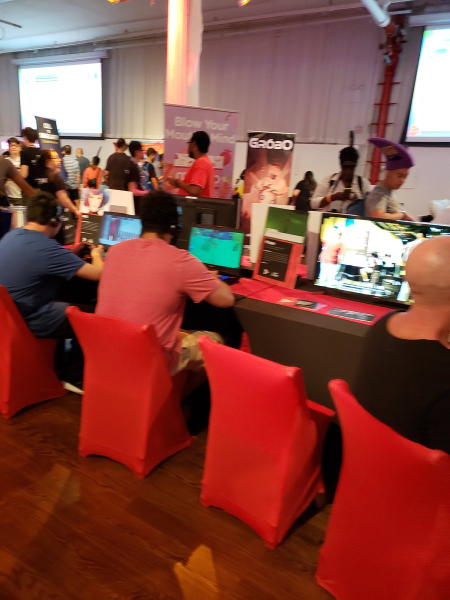 XenoGamezTV's tweet photo. @Playcrafting event. Check out a couple of games. Meet with @nycgaymers who's doing a fantastic job for a cause. And even met old college mate. This is awesome!! #EmberGN #WeAreHive #playnyc https://t.co/mqSqaSVTVT