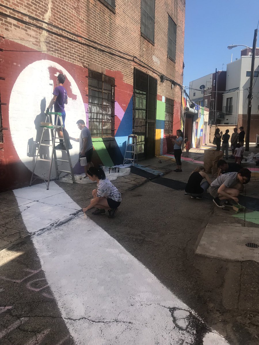 JohnnyZito's tweet photo. Community Paint Day on #PercyStreet https://t.co/NtRwI274Lb