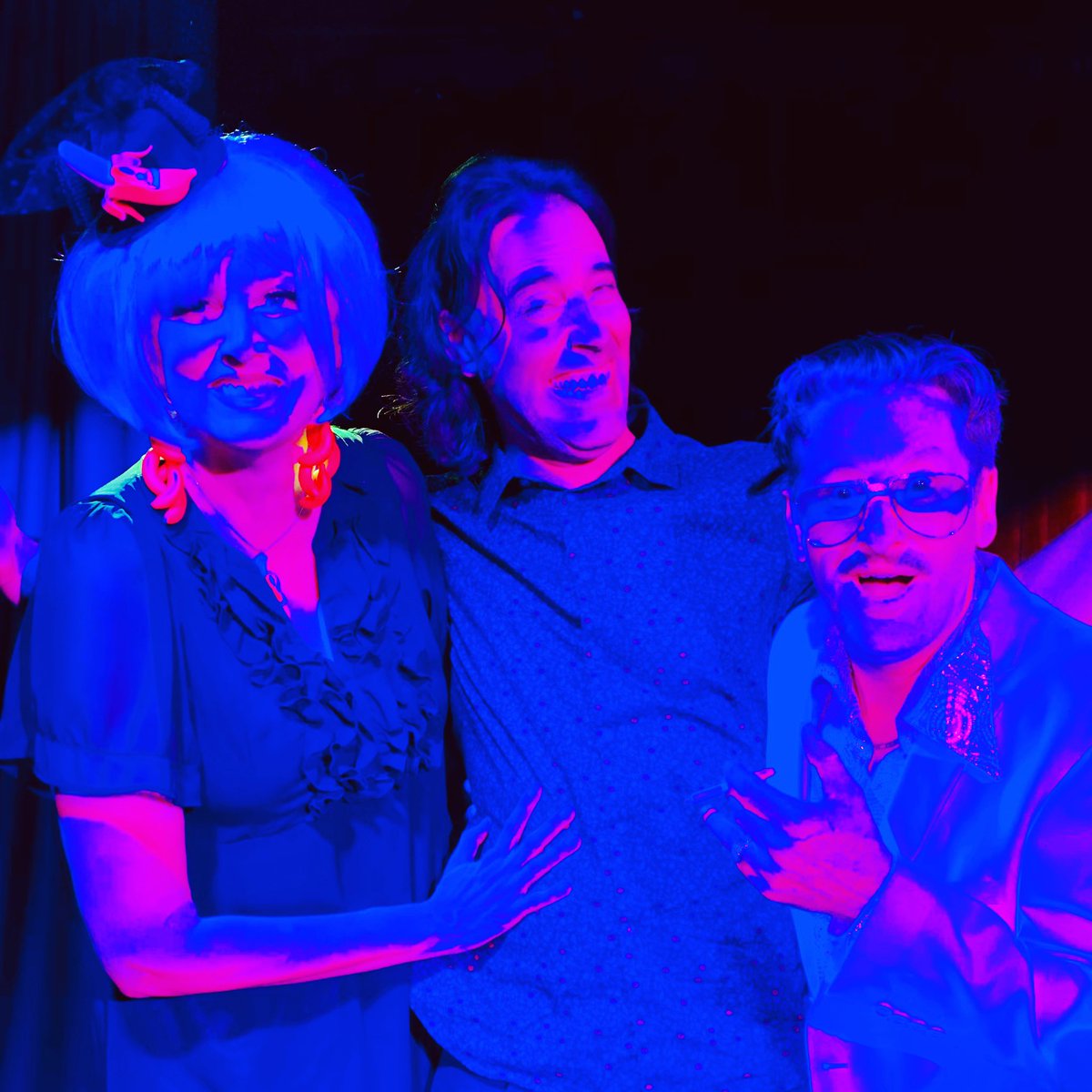 JeffDanPhillips's tweet photo. What a psychedelic experience last night @ #TheTonyMartiniShow! 🌟lineup #markfite #reneealbert #karlherlinger #aprilshowers #bonniemorgan #jimturner #michaelrayner #topshelf entertainment!
My eyes won’t open up this morning from the over stimulation..or maybe the lighting?! 🎤🍸 https://t.co/WmTX3OmwVm
