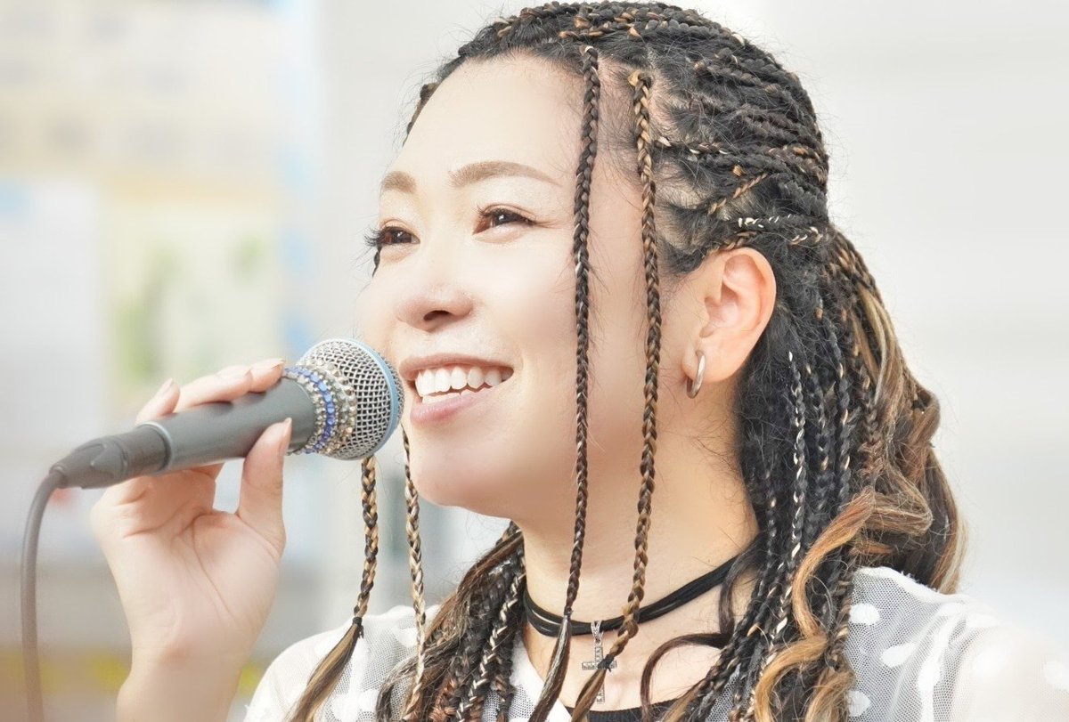 Y_lets_go's tweet photo. 2019.8.11 リドレ横須賀LIVE
今日は新横浜でリョウ君のチャリティーイベント #TAWATARIPROJECT に参加後、Eyes'さんに会いに横須賀中央へ。
#笑顔x3
#歌手アイズ
#リドレ横須賀
#横須賀中央 https://t.co/dUCE2XQ2Hr