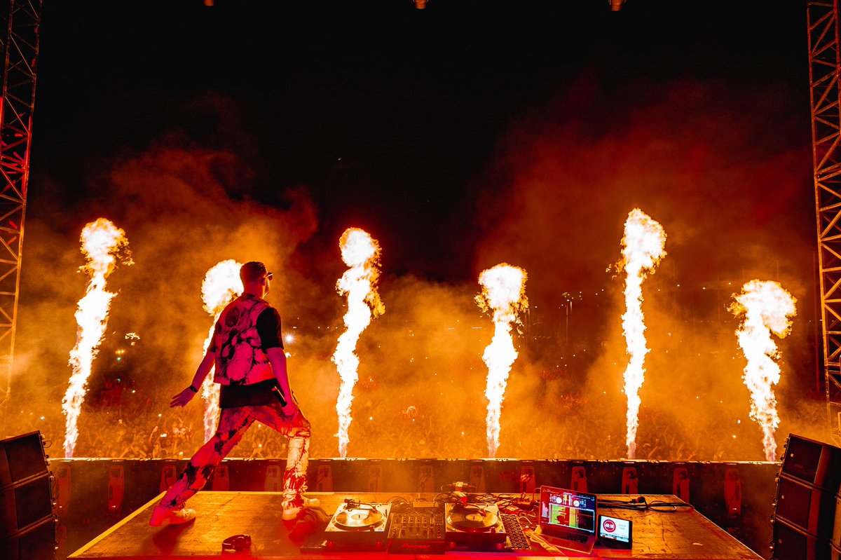 djsnake's tweet photo. Merci Cannes ❤️ https://t.co/7bbXddSZ8P