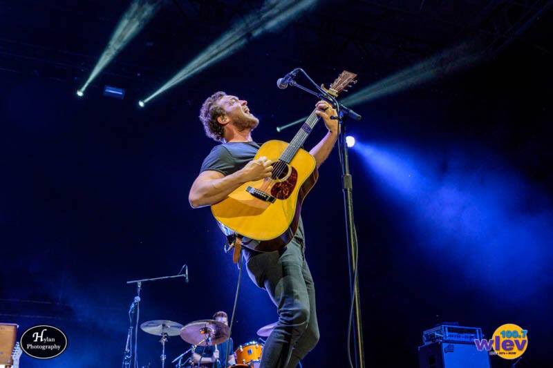 PhillPhillcom's tweet photo. Oh, hello gorgeous red guitar. @Phillips &amp; band at @Musikfest last night in Bethlehem, PA.
Photos: Haylan Photography for 100.7 WLEV radio. See more at: https://t.co/u0r3wK4BoF https://t.co/LoTJnSfq0B