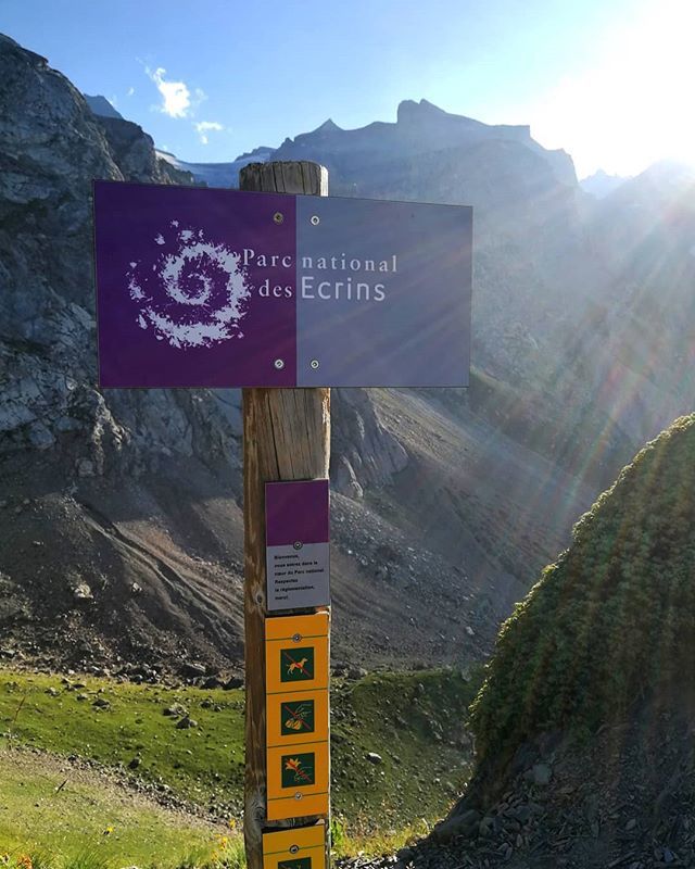 SoProvenceSoAlp's tweet photo. Cet été pour trouver la fraîcheur visez les Alpes du Sud et immergez vous dans le parc national des Écrins ! 🧗🚴🏇⛰️ This summer find the cool air &amp; attitude in the Southern Alps, and head to the Ecrin National Park !! https://t.co/kgXQHKBQKd https://t.co/81y6AXtnm9