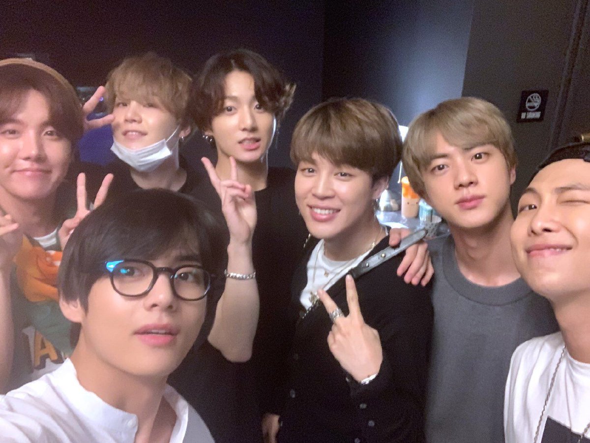 NaudiyalSonal's tweet photo. @BTS_twt  happy holidays♥♥ finally but I don't trust you will you really take care of you or u guys will involve yourselves works ugh it will be better if you take a break seriously and spend time with your friends and family. 
#BTSholiday #BTS https://t.co/kkRAckL7qT