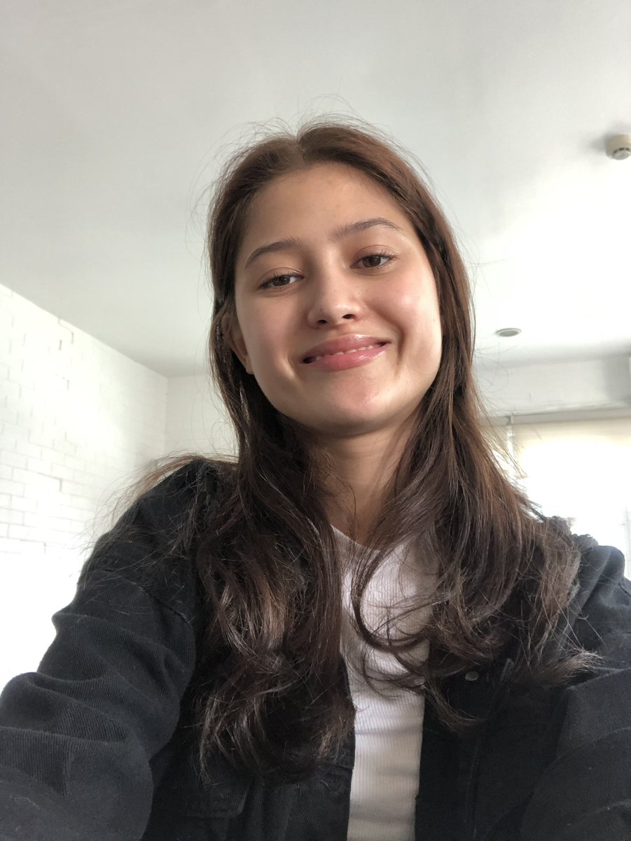 MauWrob's tweet photo. when they ask you to smile more https://t.co/CIEI0qWkEO