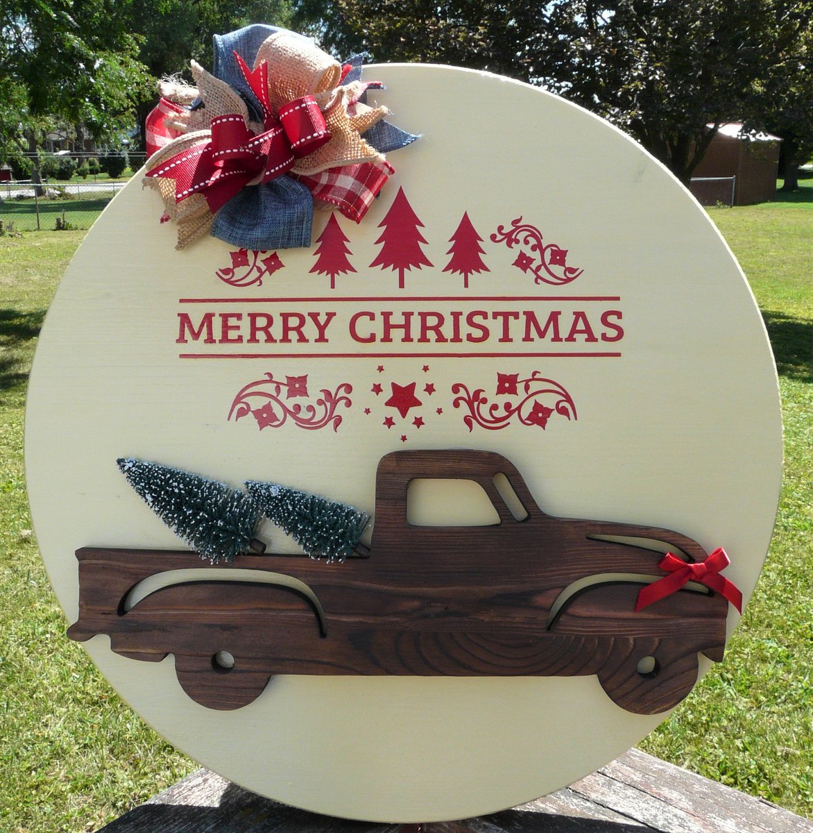 barefootncrazyb's tweet photo. Excited to share the latest addition to my #etsy shop: Merry Christmas Farm Truck with Bottle Brush Trees https://t.co/uSWPdEQxZI #MerryChristmas #FarmTruck #Holiday #HolidayDecor #WallDecor #Welcome #BottleBrushTrees #Cricut https://t.co/1h5ekCuktx