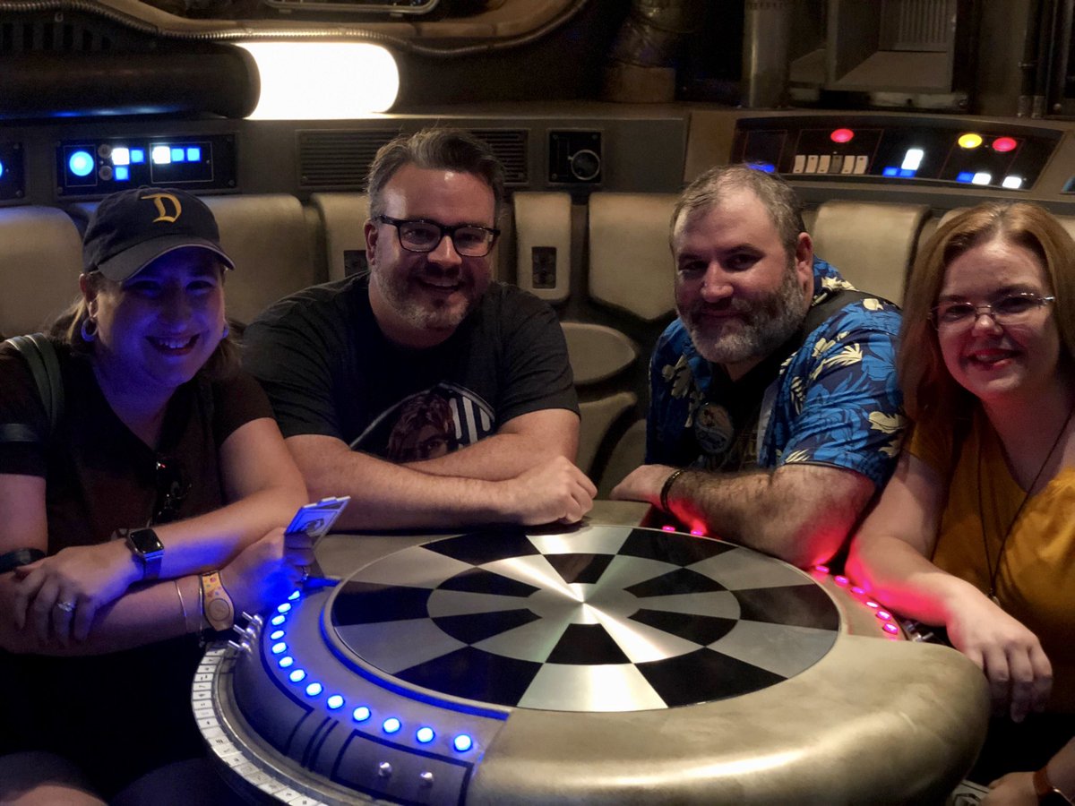 MsRhaine's tweet photo. Sneak peak at my awesome morning #starwars #galaxysedge #castexperience https://t.co/rVUCQTvWsz